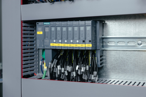 Устройства ввода-вывода, управляющие вспомогательными цепями